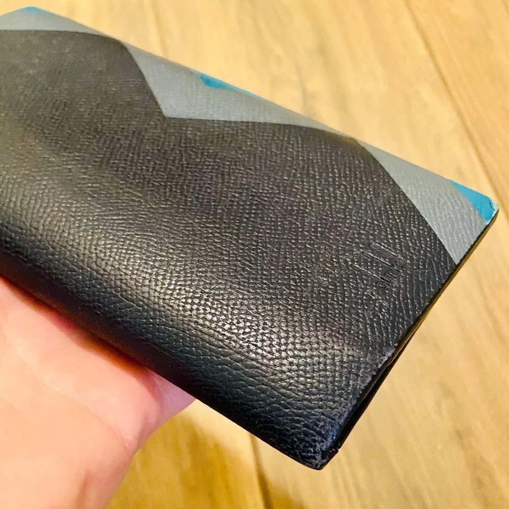 Dunhill london dark